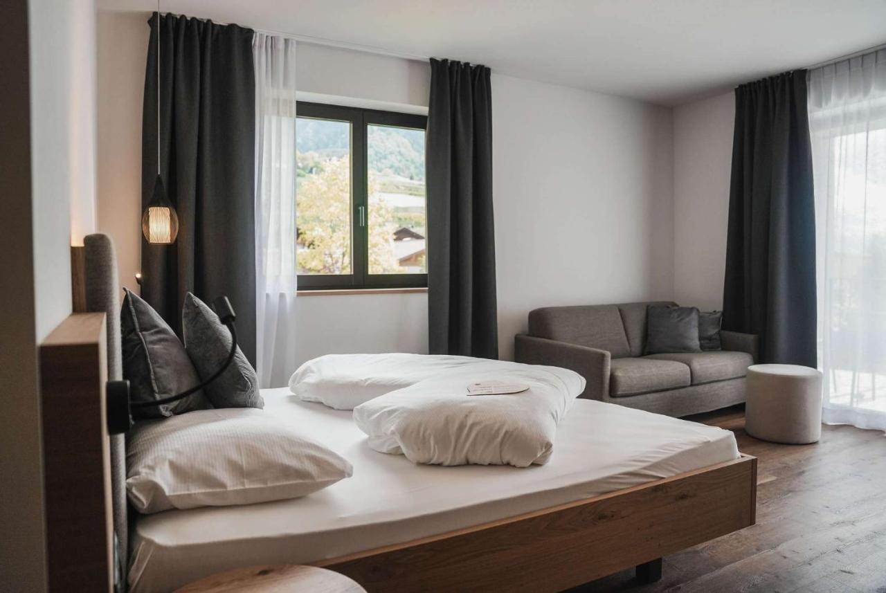 Guesthouse Karnatsch Parcines Zewnętrze zdjęcie