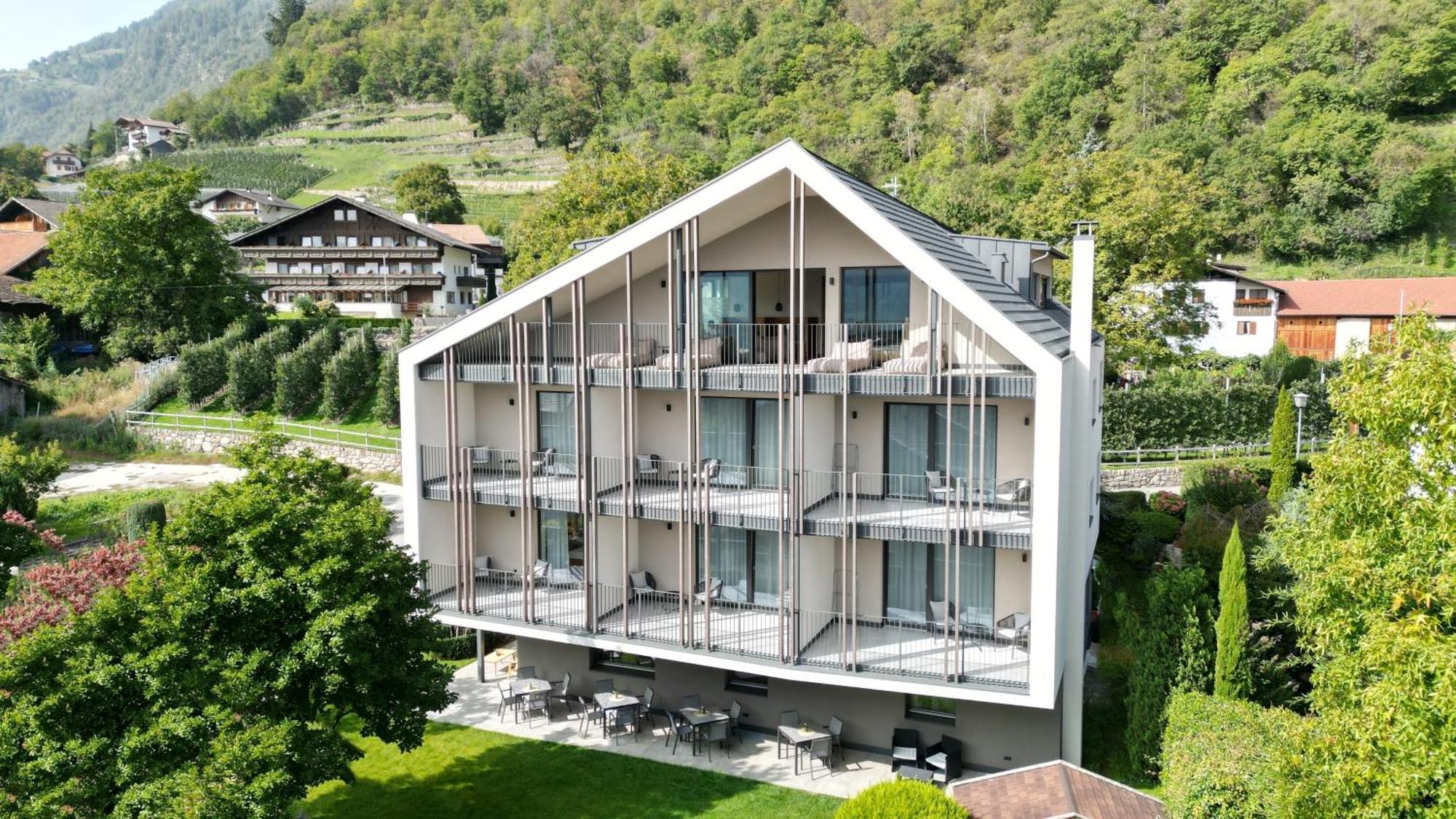 Guesthouse Karnatsch Parcines Zewnętrze zdjęcie